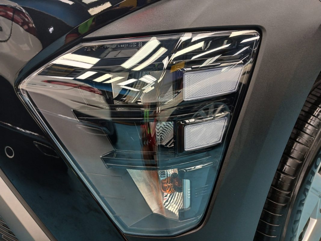 The Kona's coated paintwork showing clean reflections.