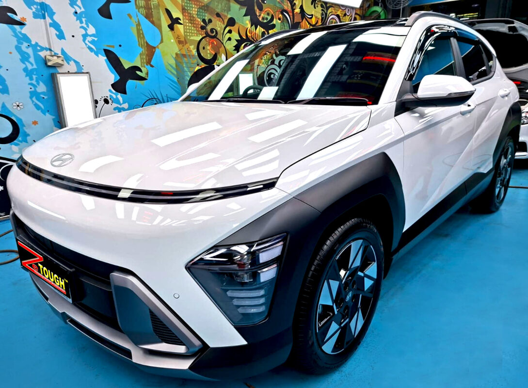 Hyundai Kona, glossy after its ZeTough Titanium coating.