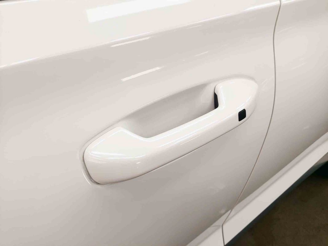 Front three-quarter view of the Hyundai LX2 Palisade after coating.