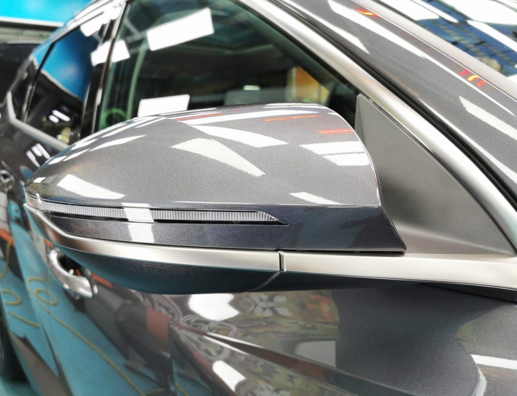 Side panel of the Hyundai NX4 Tucson with the ceramic finish locked in.
