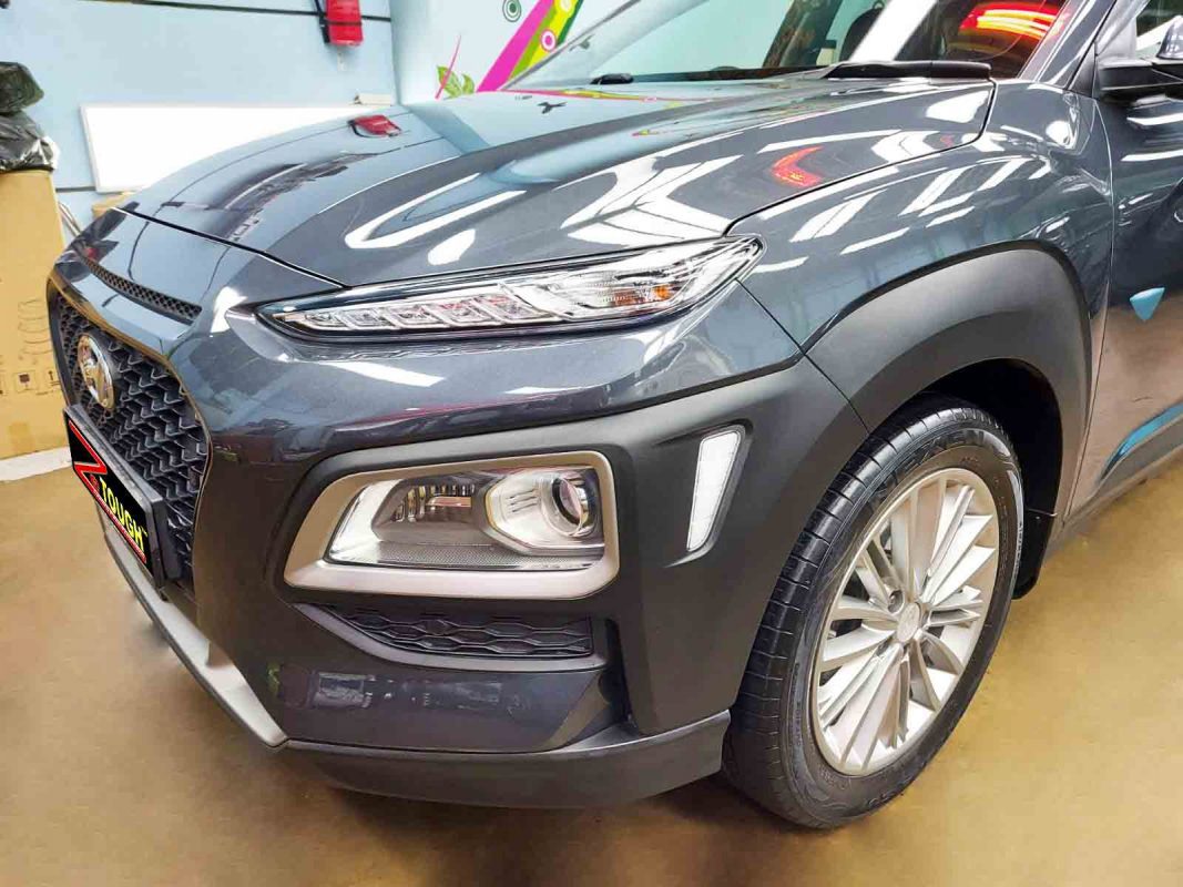 The Hyundai OS Kona from a side angle after the ceramic coating.