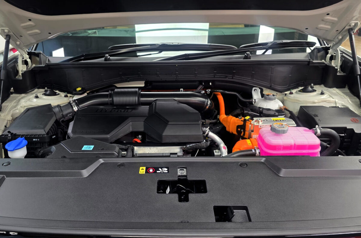 The Hyundai Santa Fe's protected, high-gloss finish.