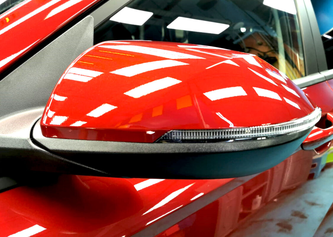 Side panel of the Hyundai SX2 Kona with the ceramic finish locked in.