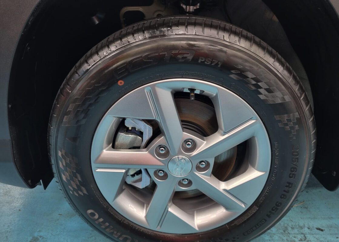 Rear quarter of the Hyundai SX2, glossy and protected.