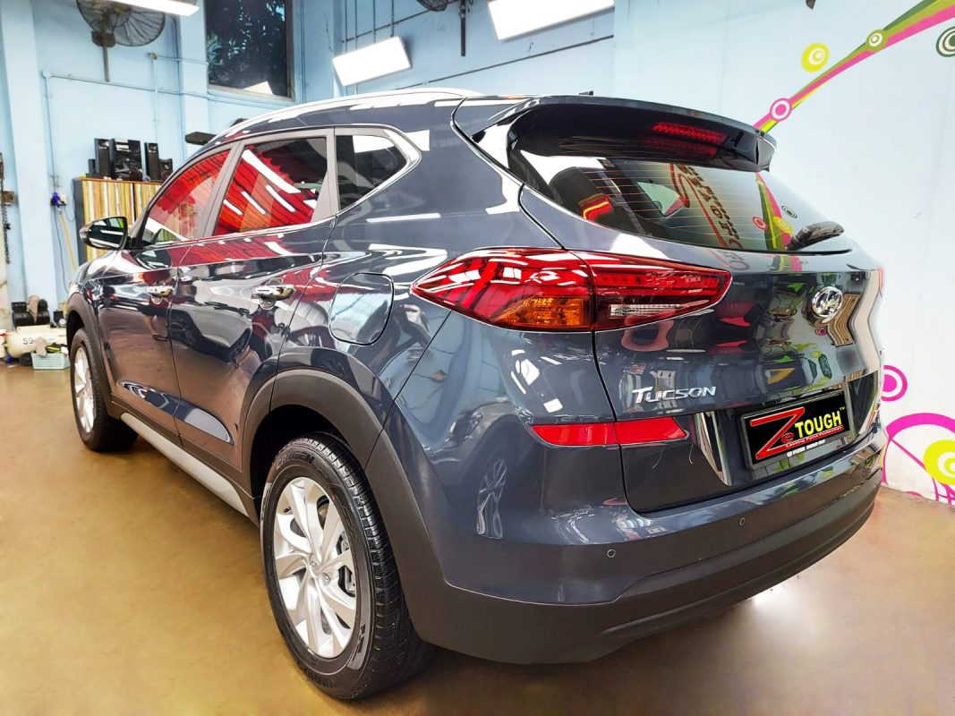 Rear quarter of the Hyundai TL Tucson, glossy and protected.