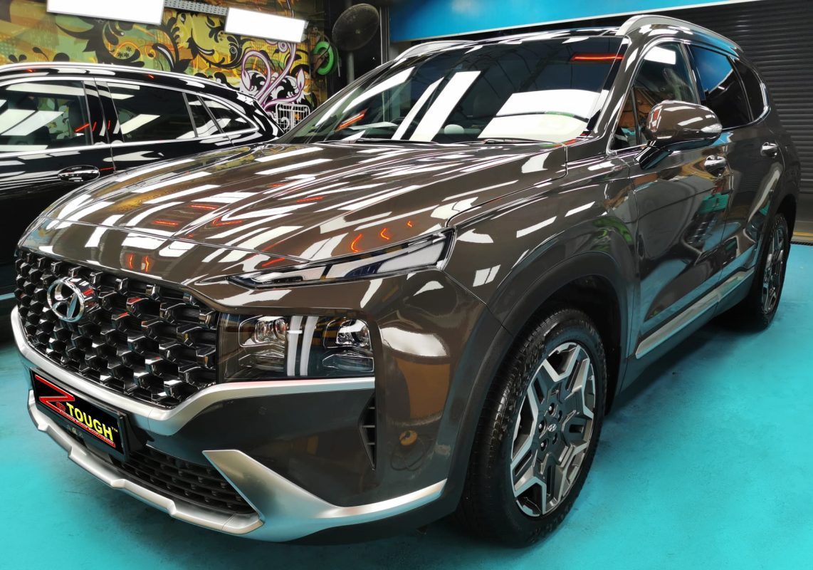 Hyundai TM Santa Fe, sealed with ZeTough Ceramic at Revol Carz.