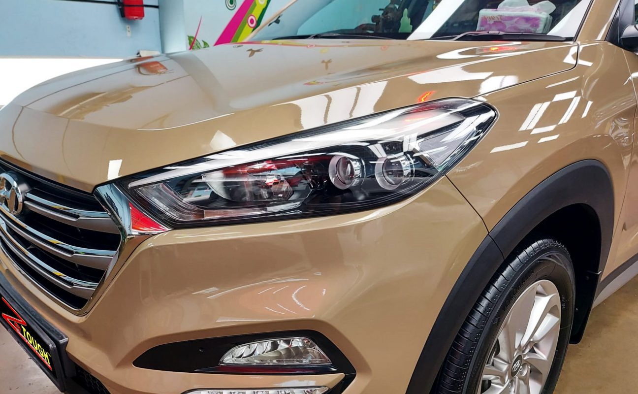 The Hyundai Tucson from a side angle after the ceramic coating.