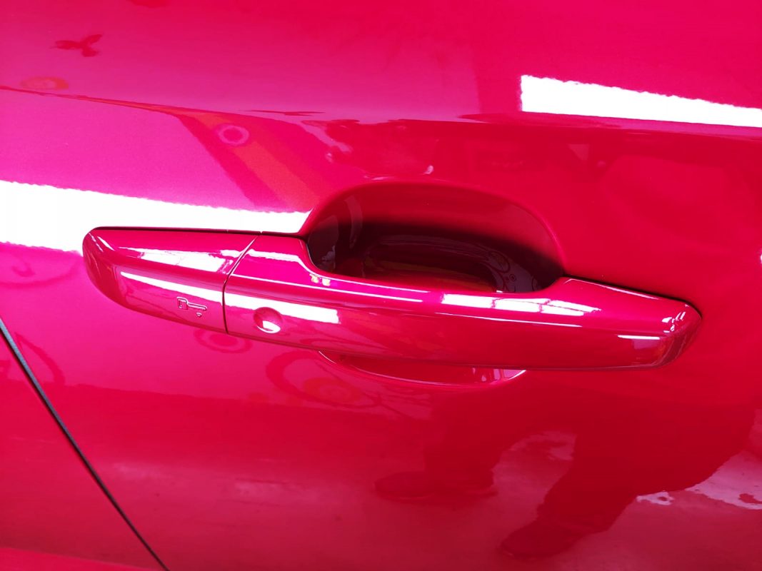 Side panel of the Jaguar E-Pace with the titanium finish locked in.