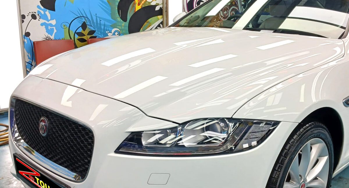 Side angle of the Jaguar XF after the ceramic coating.
