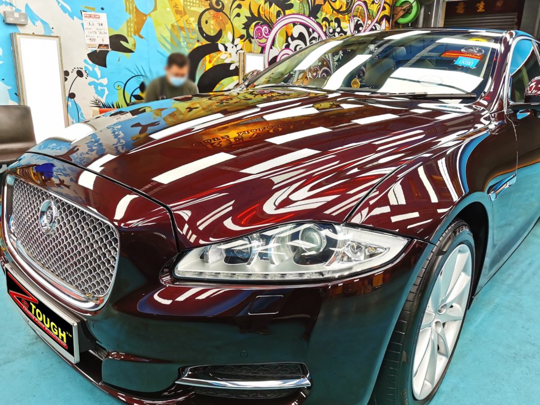 Jaguar XJL, fully resprayed at Revol Carz.