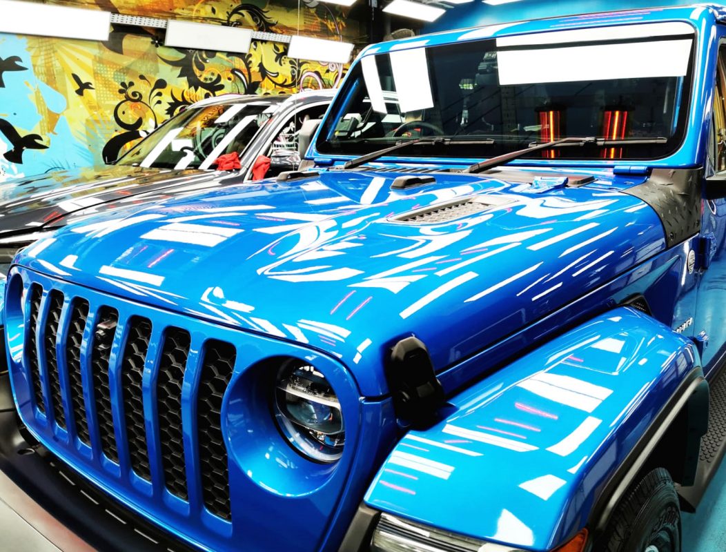 Side angle of the Jeep Wrangler after the ceramic coating.