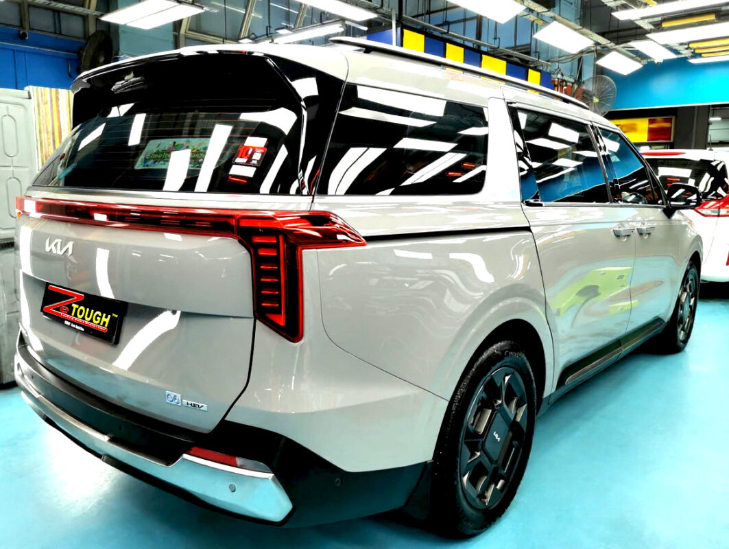 The Kia Carnival after its ZeTough coating.