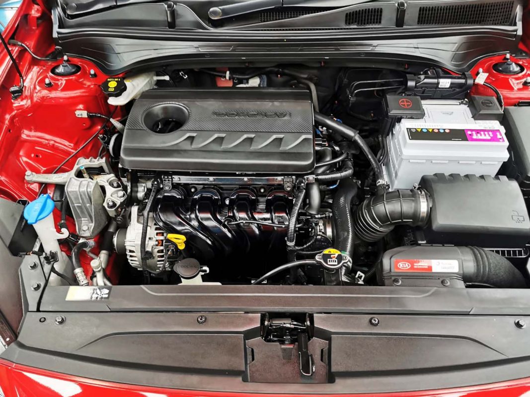 Front three-quarter view of the Kia Cerato after coating.