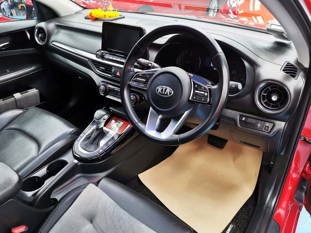 Detail of the Cerato's panel work sealed with ZeTough Ceramic.