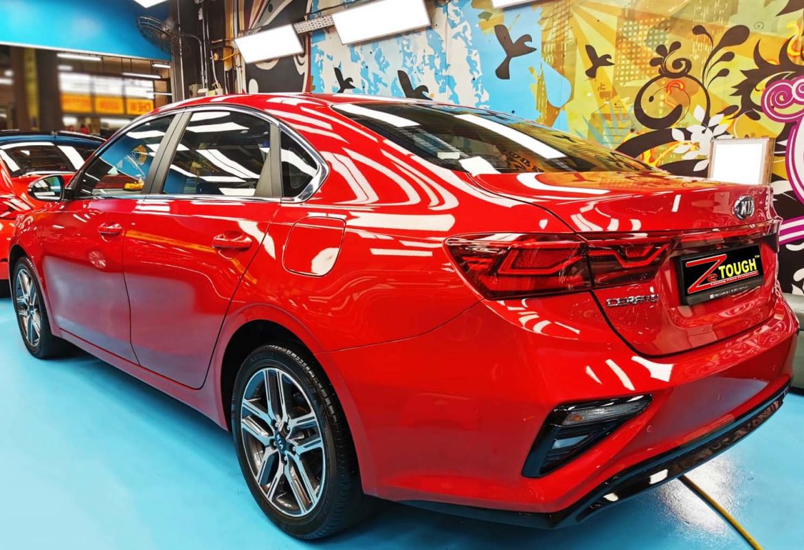 Close detail of the coated paintwork on the Kia Cerato.