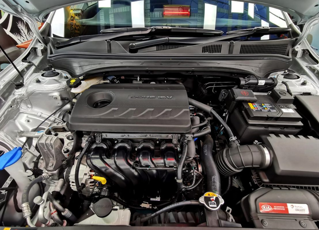 Front three-quarter view of the Kia Cerato after coating.