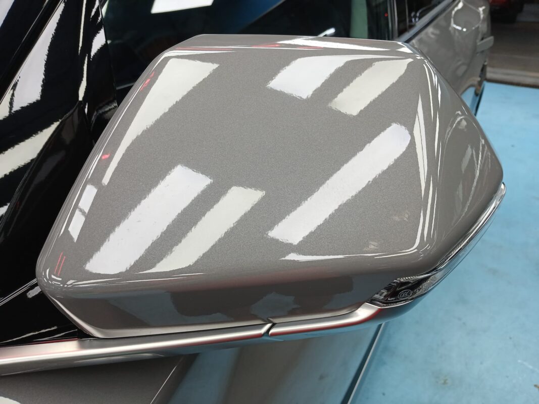 Side panel of the EV5 with the ceramic finish locked in.
