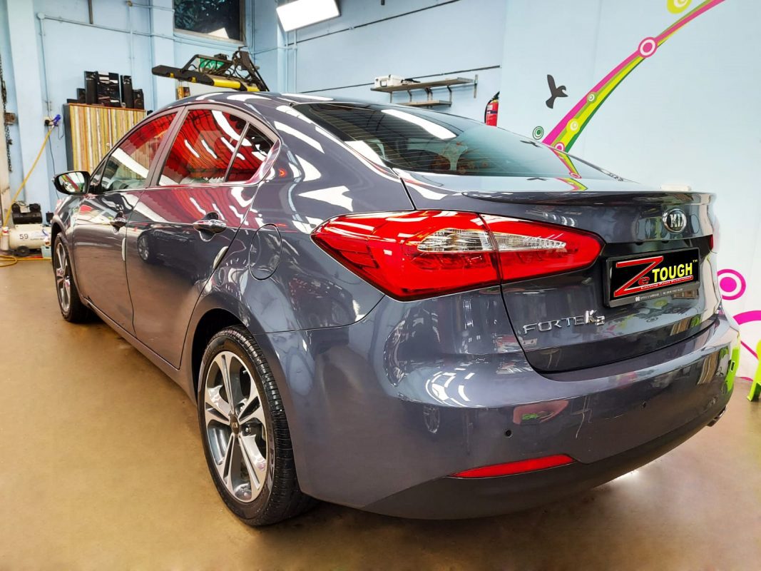 Close detail of the coated paintwork on the Kia Forte K3.