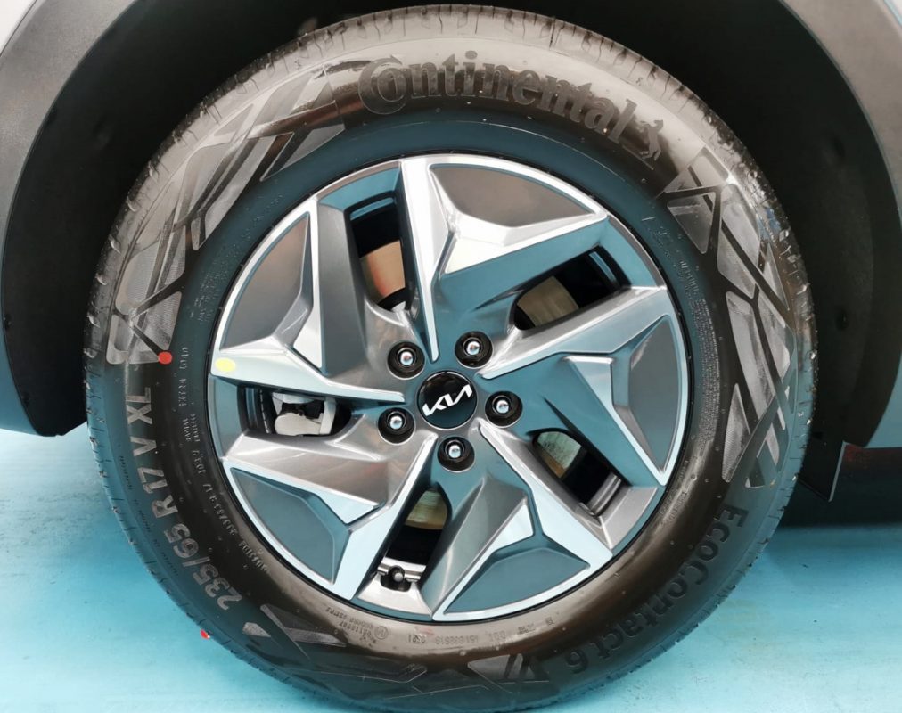 The Kia Sorento, finished and ready for collection.
