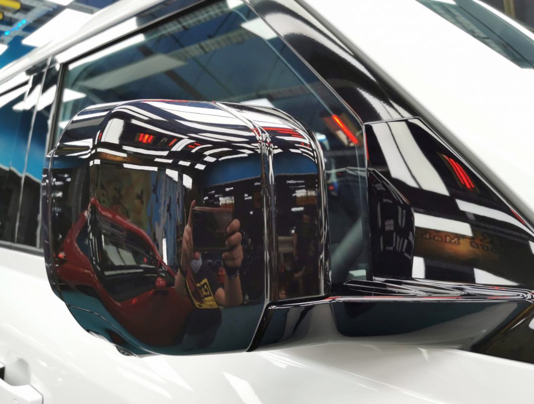 Side panel of the Defender with the titanium finish locked in.