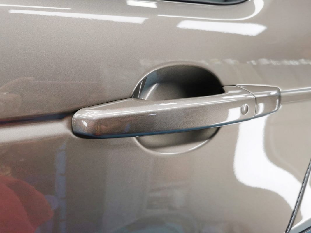 Front three-quarter view of the Discovery Sport after coating.