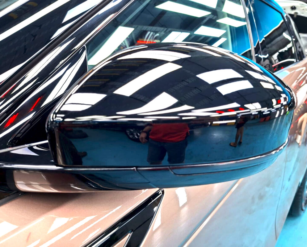 Detailed exterior of the Land Rover Range Rover Evoque.