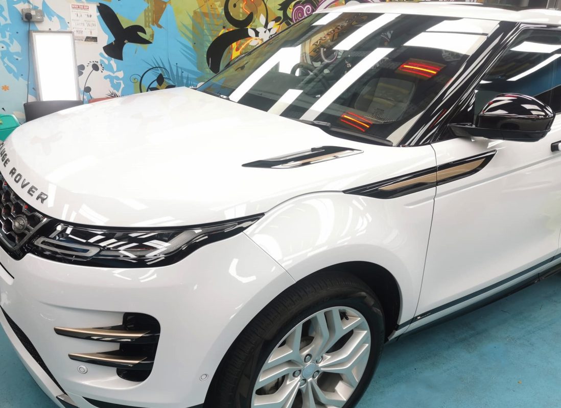 The Range Rover Evoque from a side angle after the ceramic coating.