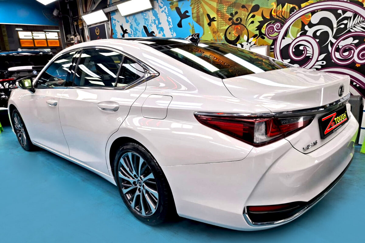 The Lexus ES250 after its ZeTough coating.