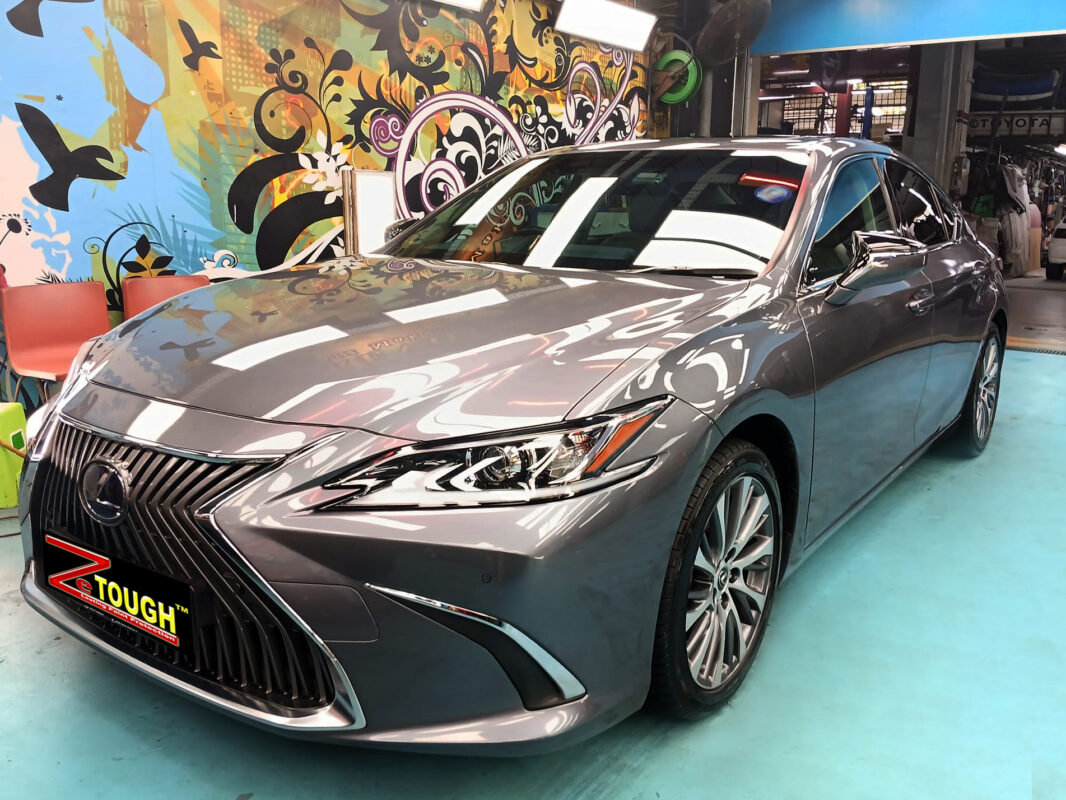 Lexus ES300h, sealed with ZeTough Titanium at Revol Carz.
