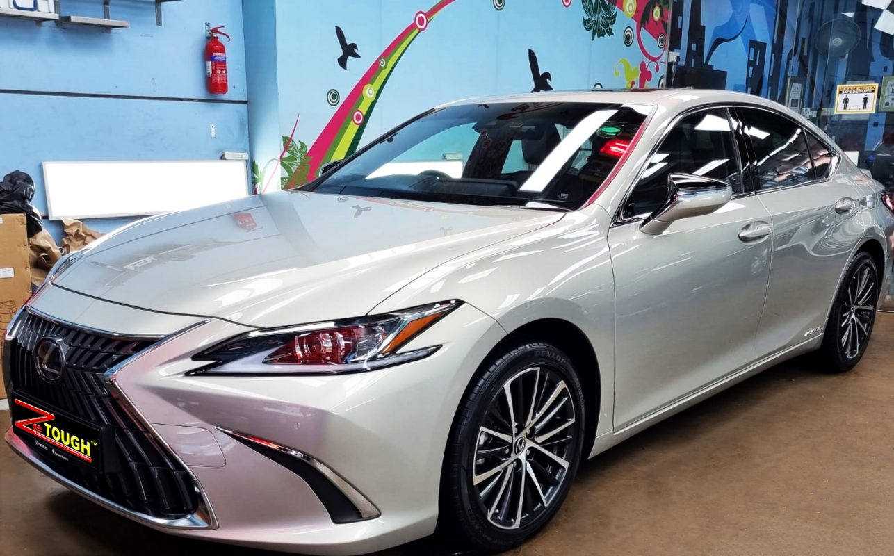 Lexus ES300h, sealed with ZeTough Ceramic at Revol Carz.