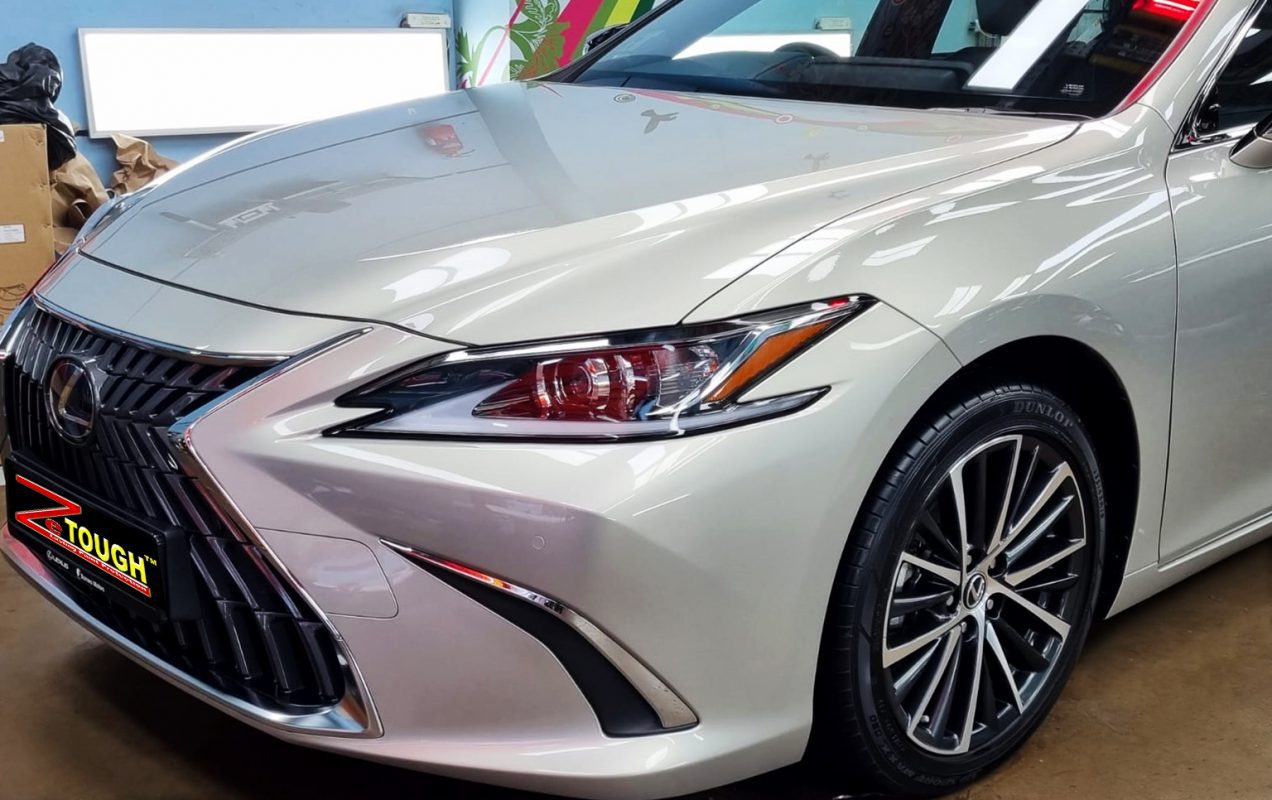The Lexus ES300h from a side angle after the ceramic coating.