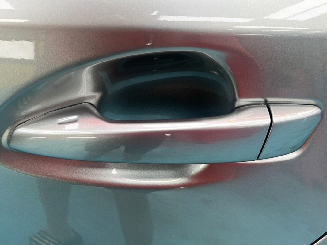 Lexus ES300h in a glossy finish after its full respray at Revol Carz.