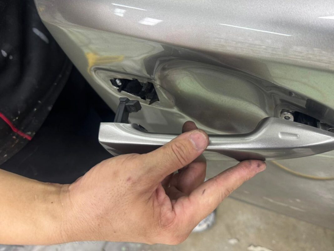 Panels and trim removed from the Lexus ES300h during the strip-down phase.