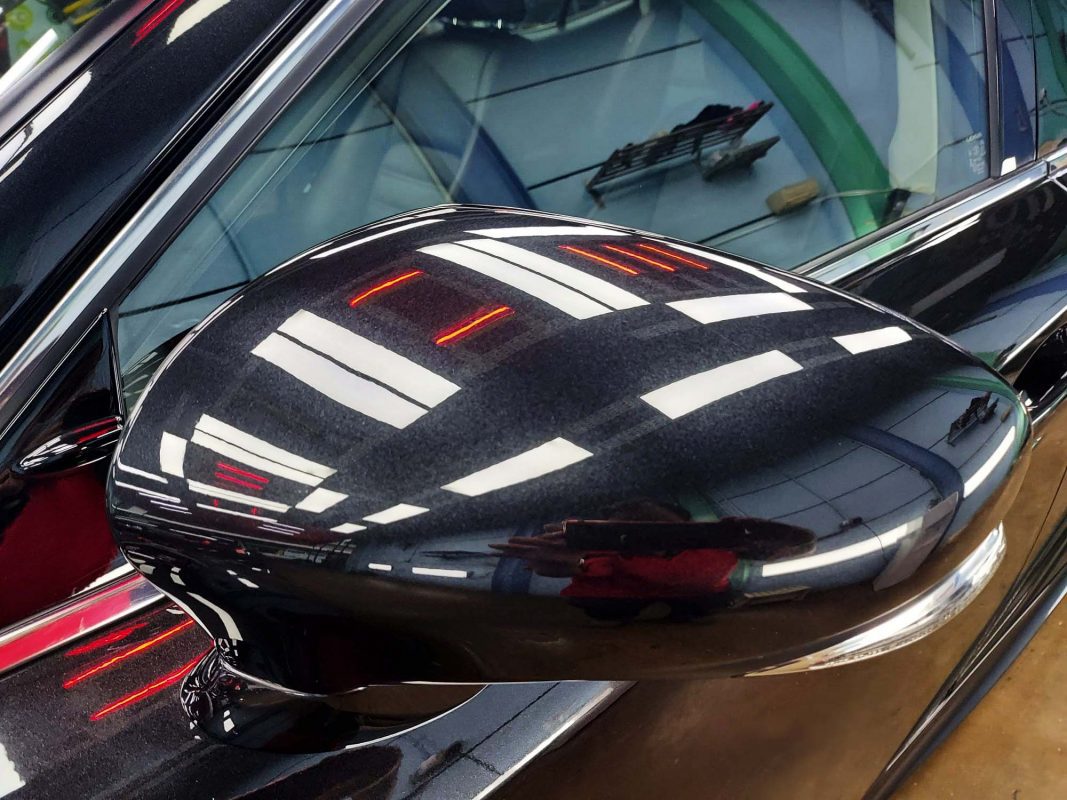 Side panel of the Lexus IS300 with the titanium finish locked in.
