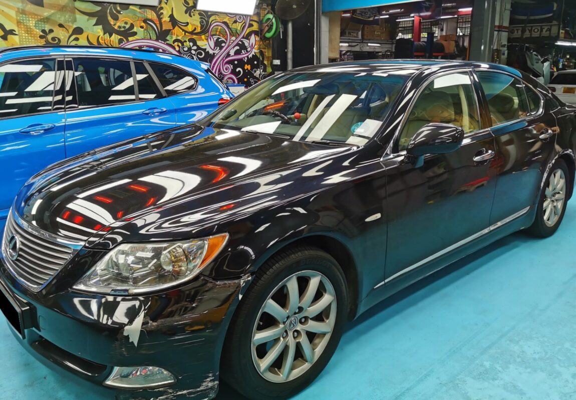 The Lexus LS 460 as it arrived at Revol Carz before the respray.