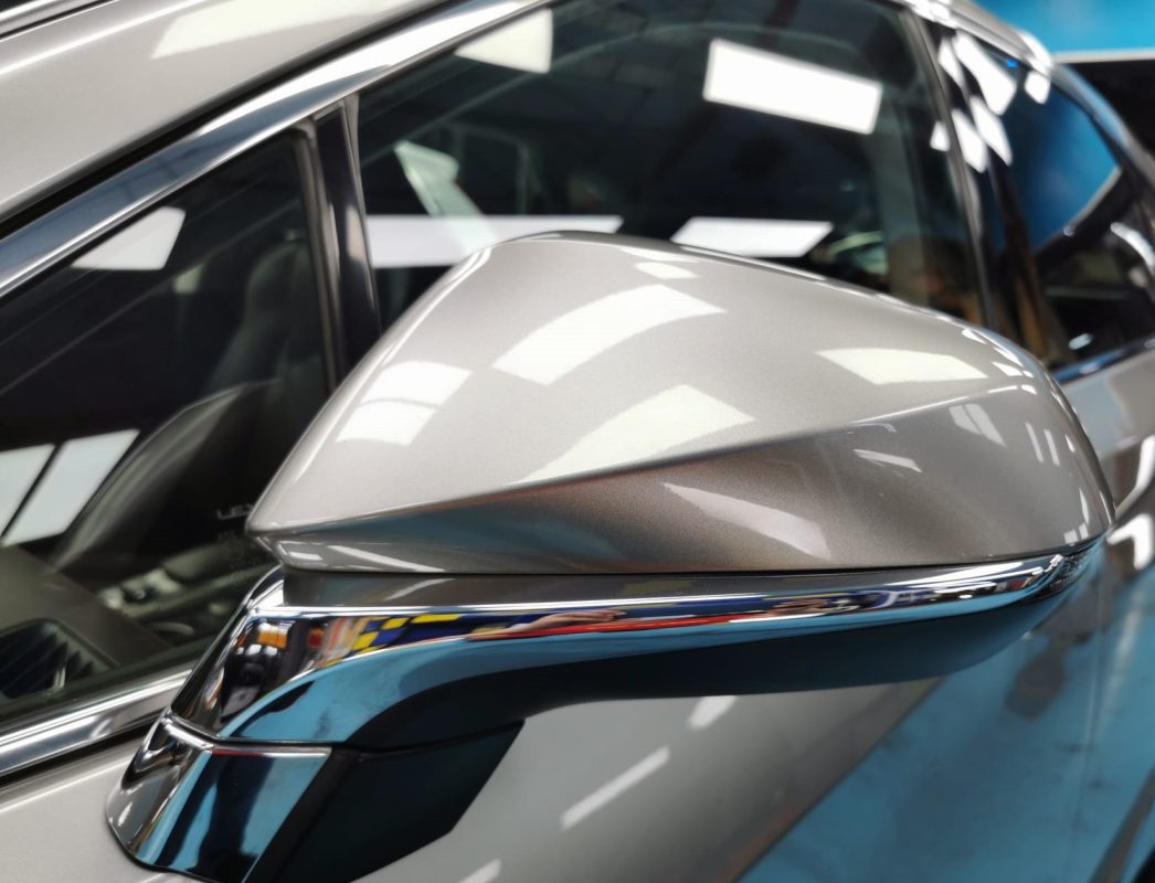 Side panel of the Lexus RX200T with the ceramic finish locked in.