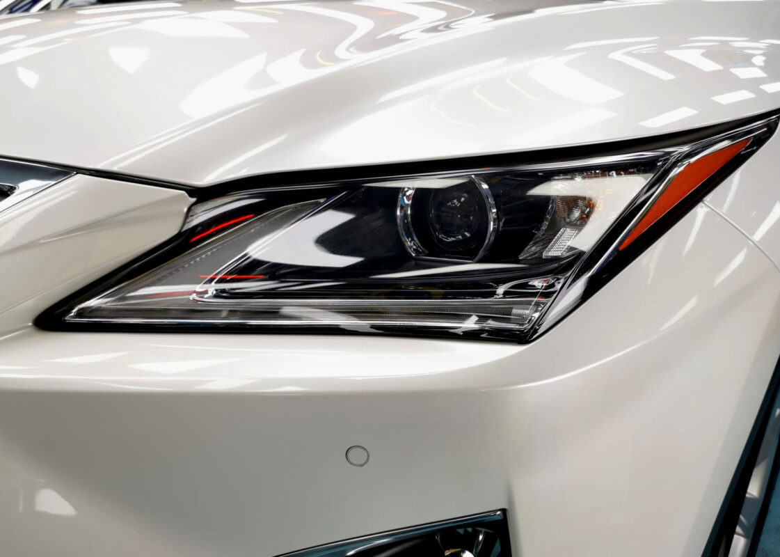 The RX200t's coated paintwork showing clean reflections.