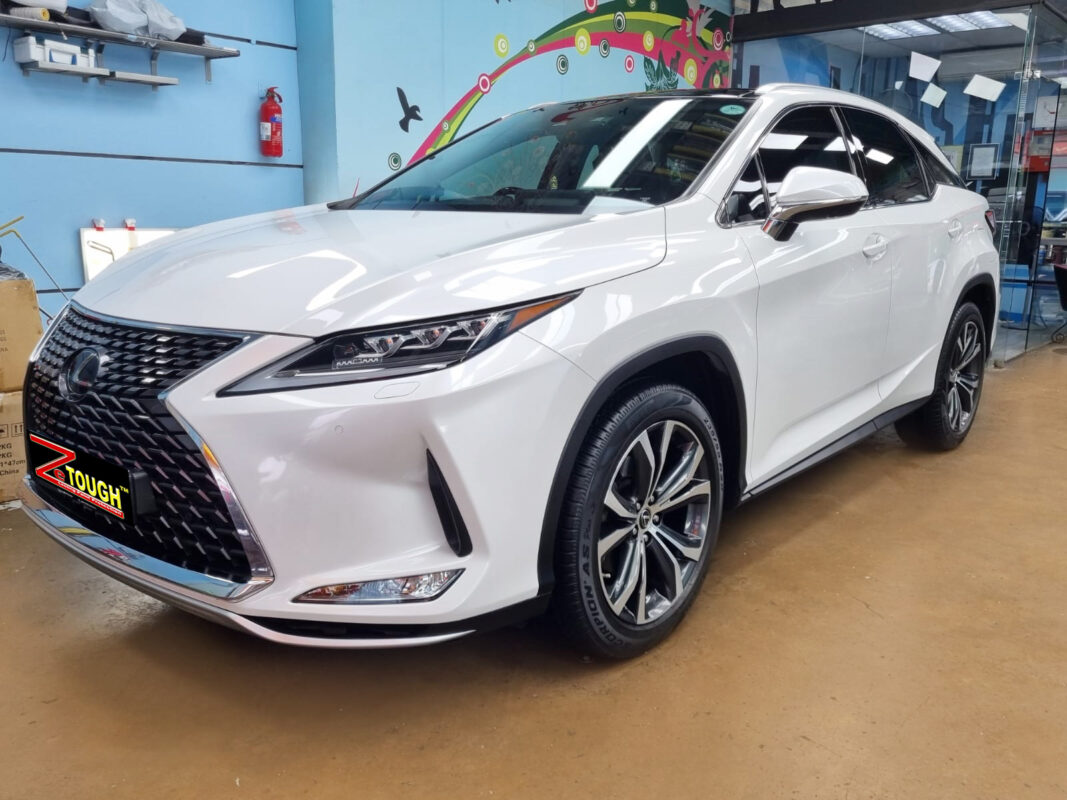 Lexus RX300, sealed with ZeTough Ceramic at Revol Carz.