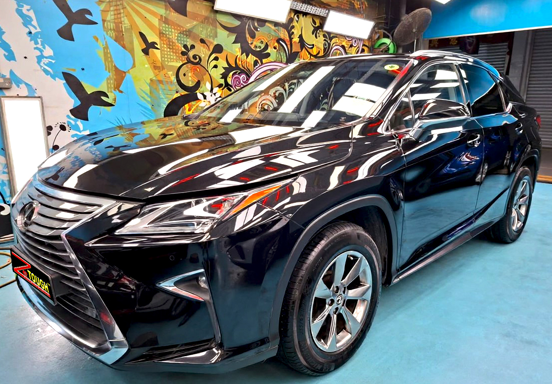 Lexus RX300, glossy after its ZeTough Ceramic coating.