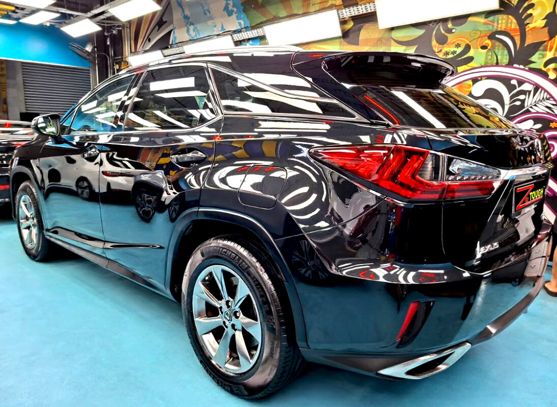 The Lexus RX300 after its ZeTough coating.