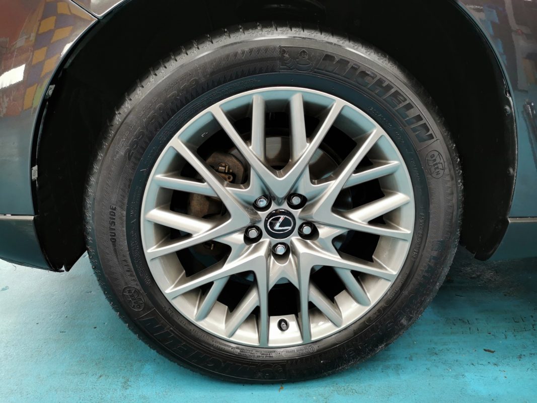 The Lexus RX350 ready for collection after the respray.