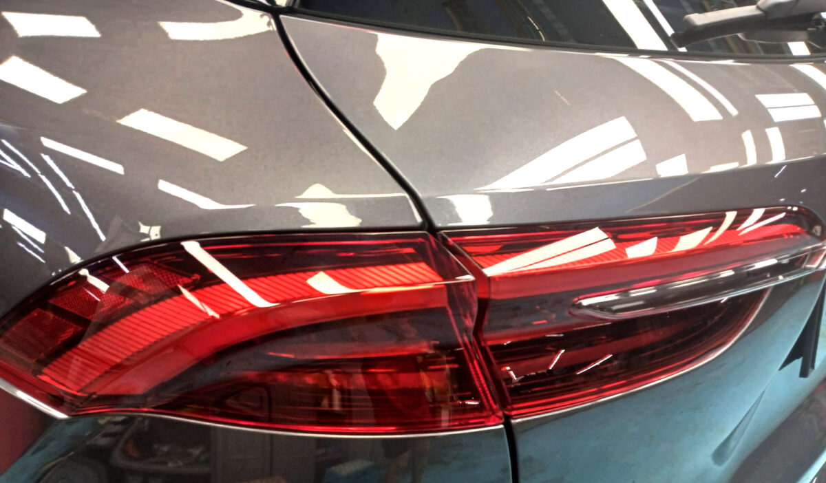 Front three-quarter view of the Maserati Grecale after coating.
