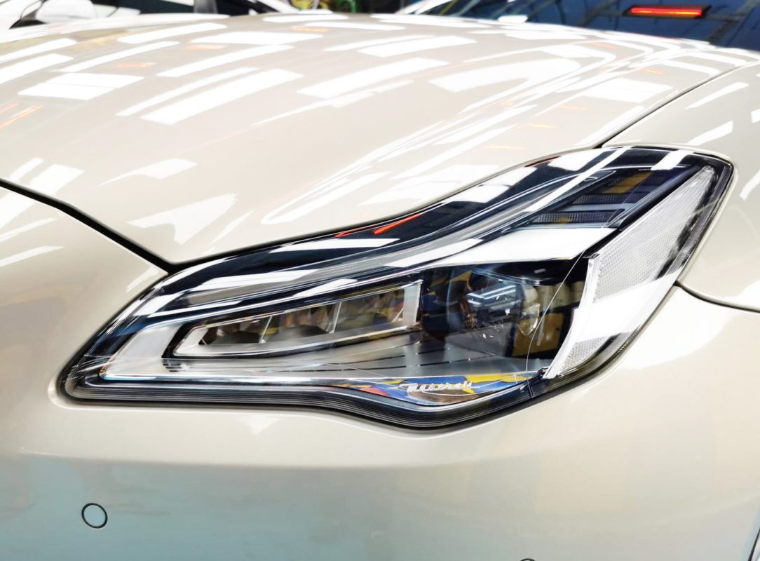The Quattroporte GranLusso's coated paintwork showing clean reflections.