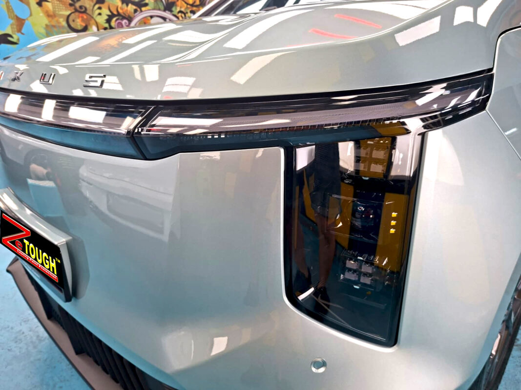 Glossy bodywork of the Maxus Mifa 7 after coating.
