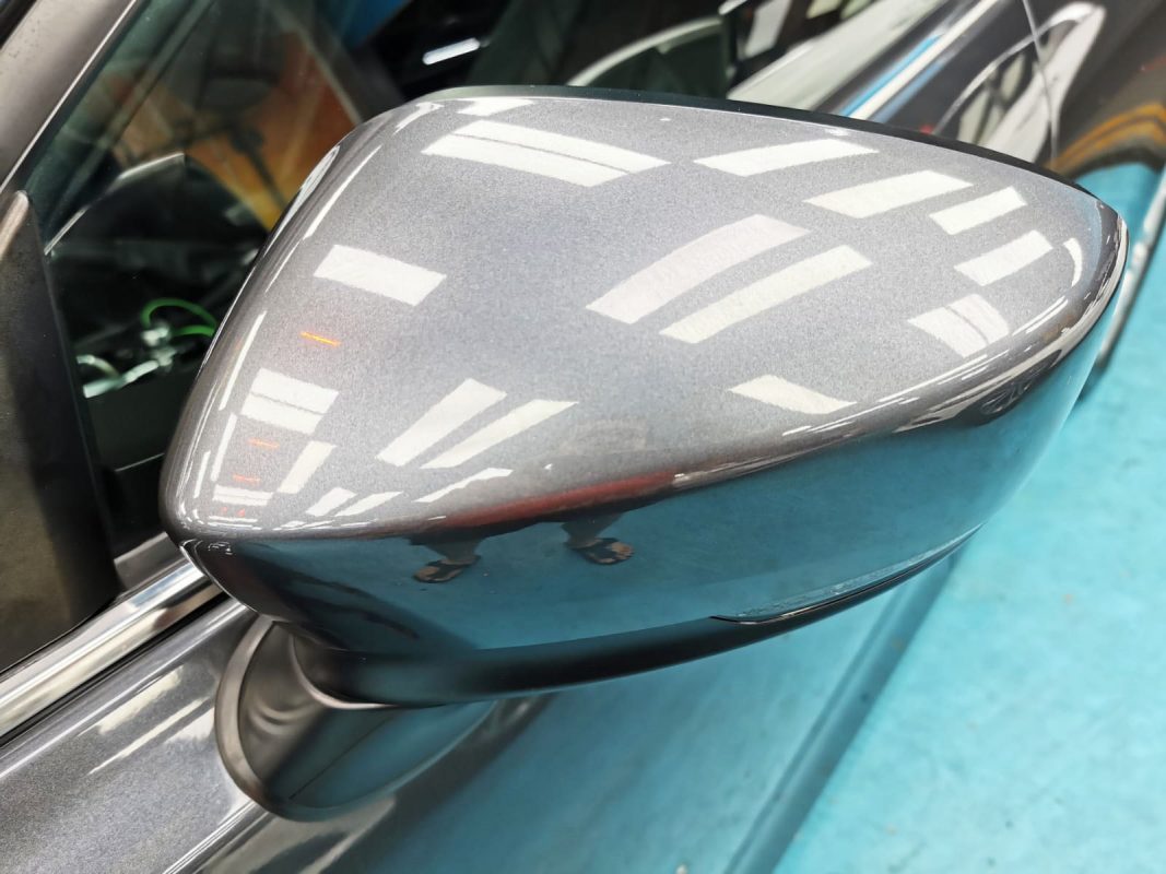 Side panel of the Mazda 3 with the ceramic finish locked in.