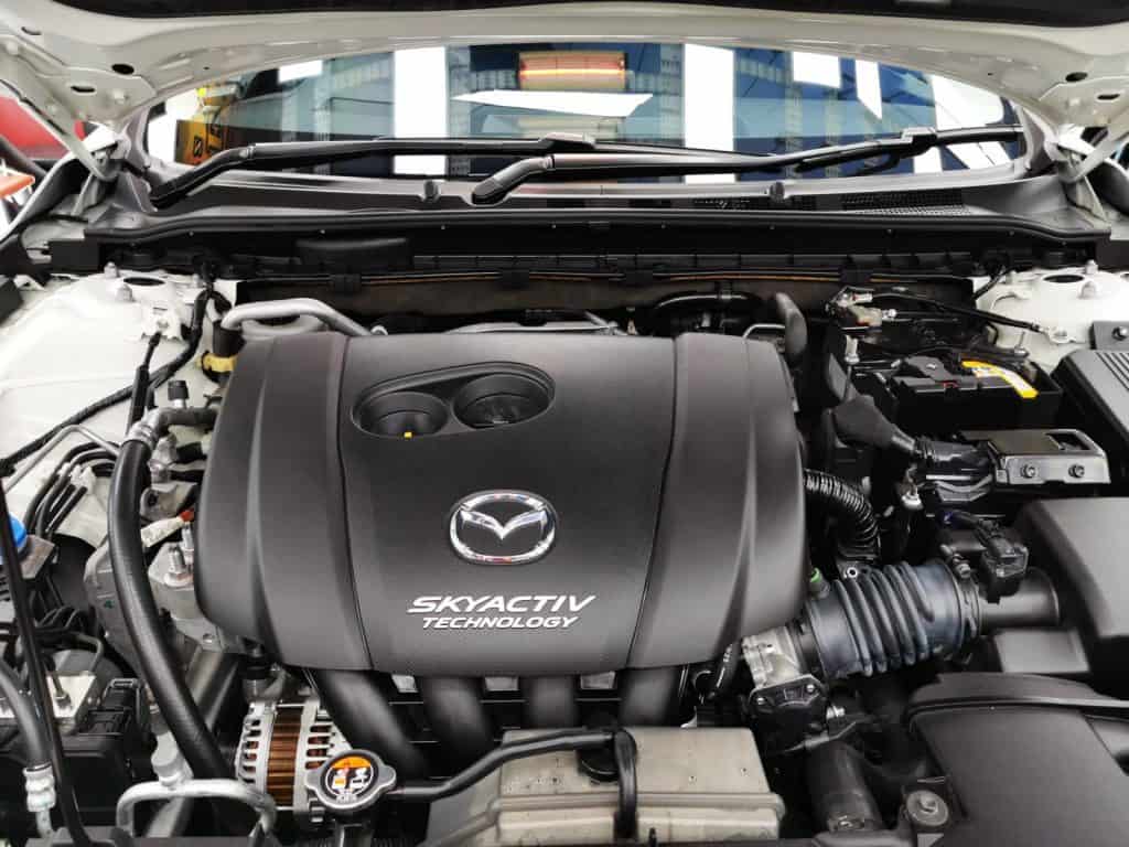 Detail of the Mazda 6's bodywork sealed with ZeTough Ceramic.