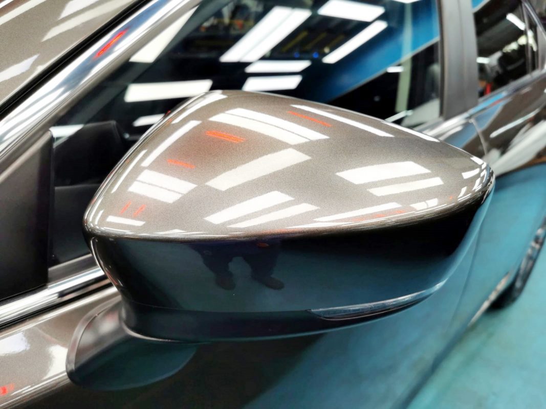 Side panel of the Mazda 6 with the ceramic finish locked in.