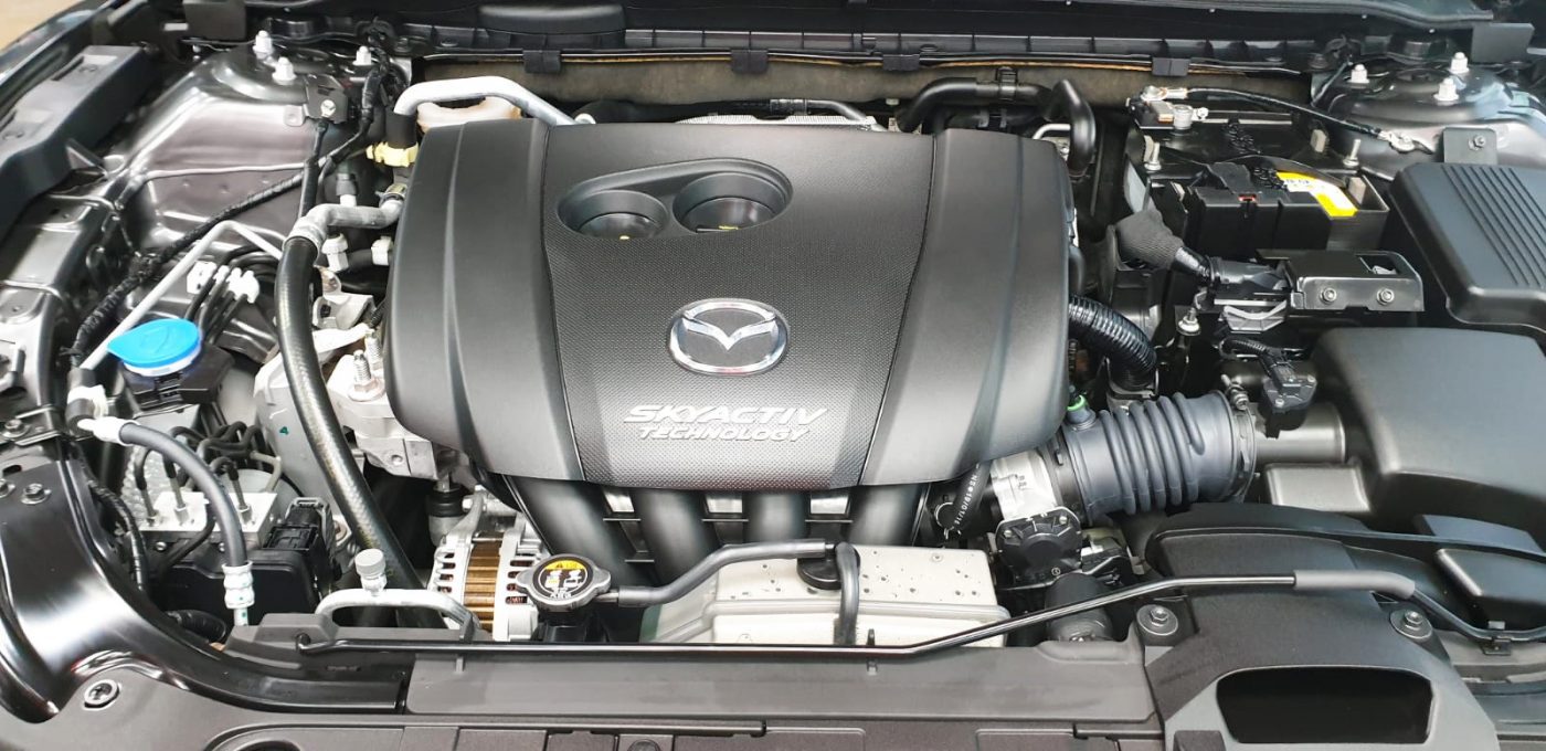 Detail of the Mazda 6's bodywork sealed with ZeTough Ceramic.