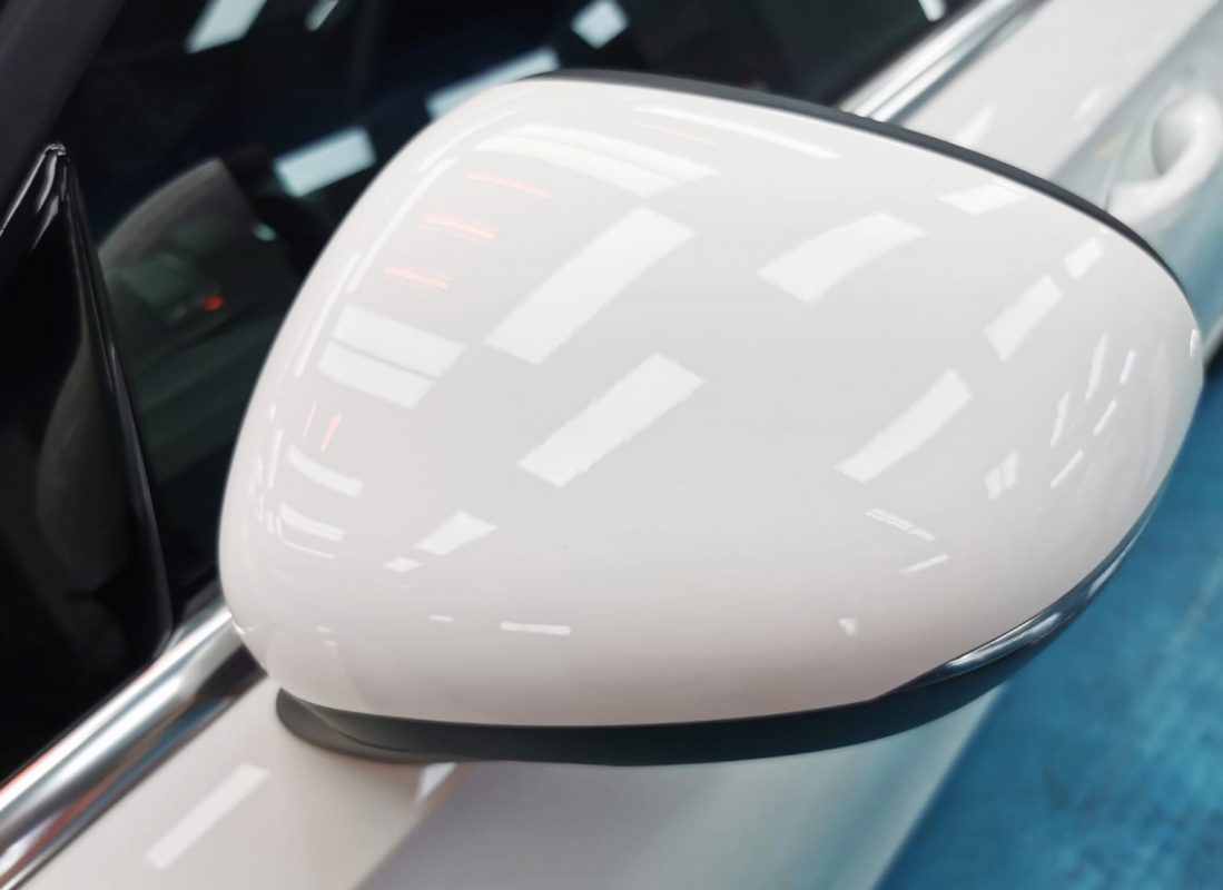 Side panel of the Mercedes-Benz A180 with the ceramic finish locked in.