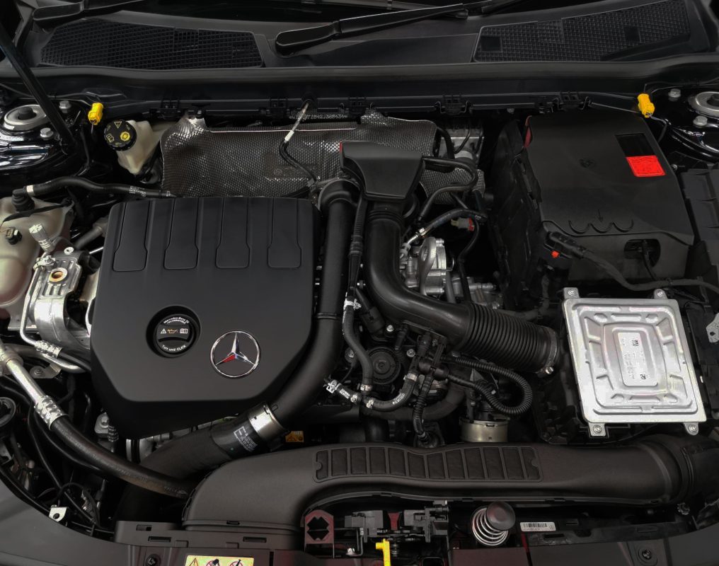 Detail of the Mercedes-Benz A180's bodywork sealed with ZeTough Ceramic.